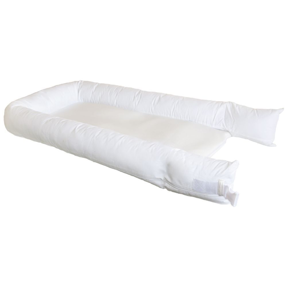 MOON - Baby Co-Sleeping Nest  - White