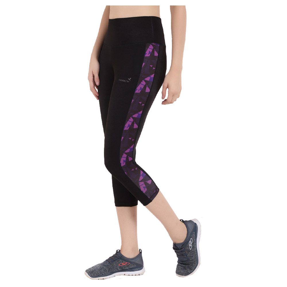 Studioactiv - Printed Summer Breeze Capri - Black Purple