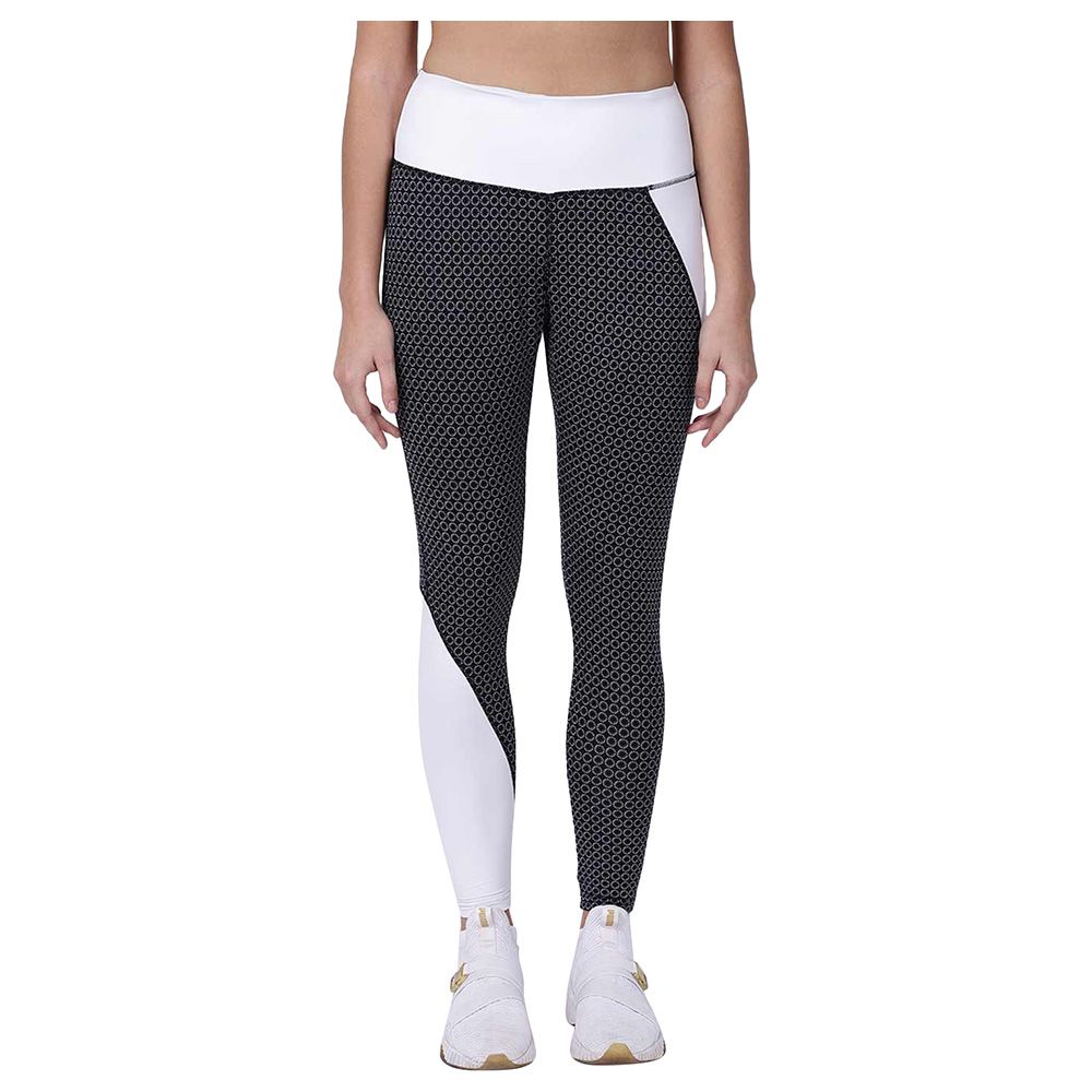 Studioactiv - Black White Printed Roadrunner Leggings