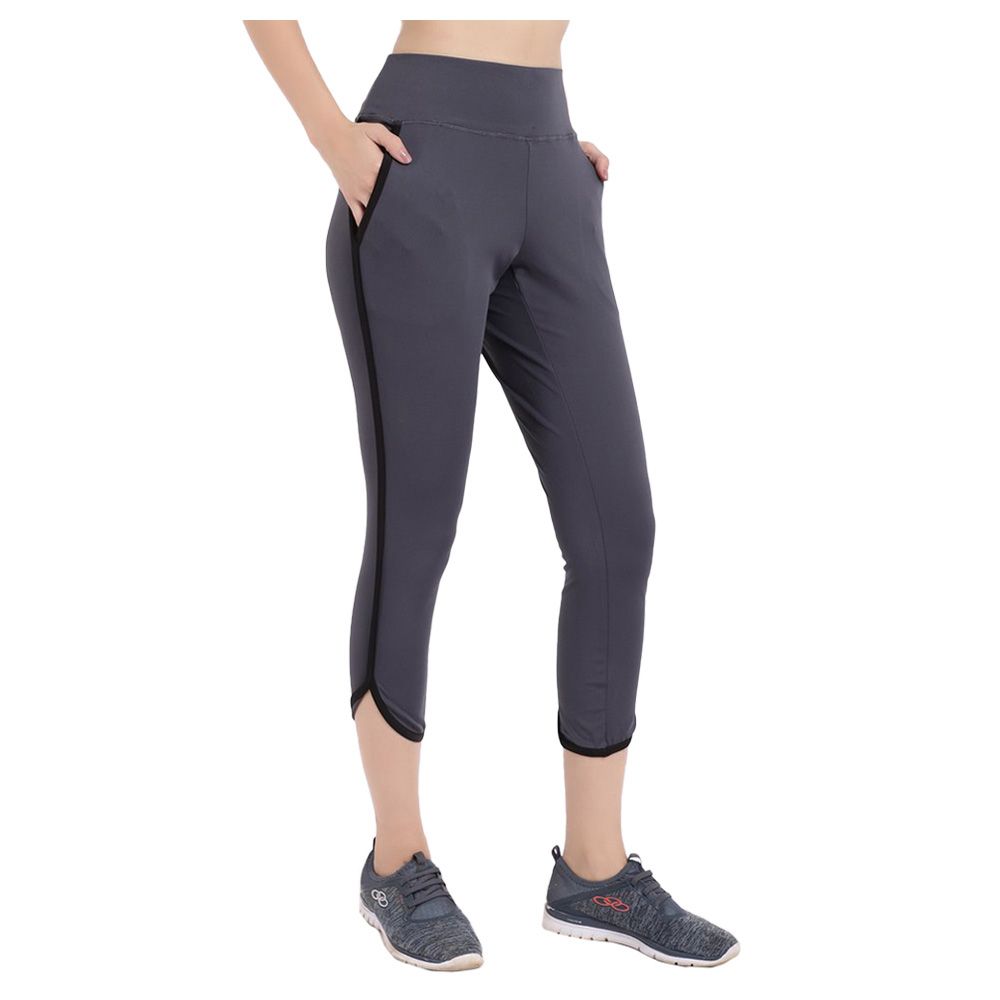 Studioactiv - Capri Joggers - Grey