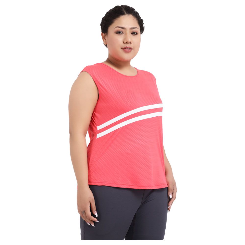 Studioactiv - Be Strong Tee Curvy - Coral