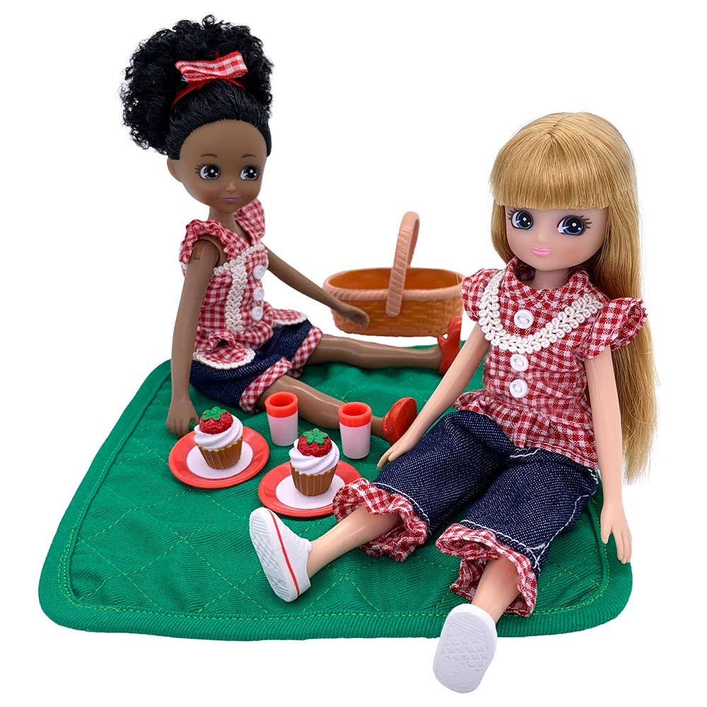 Lottie - Picnic In The Park Doll Set