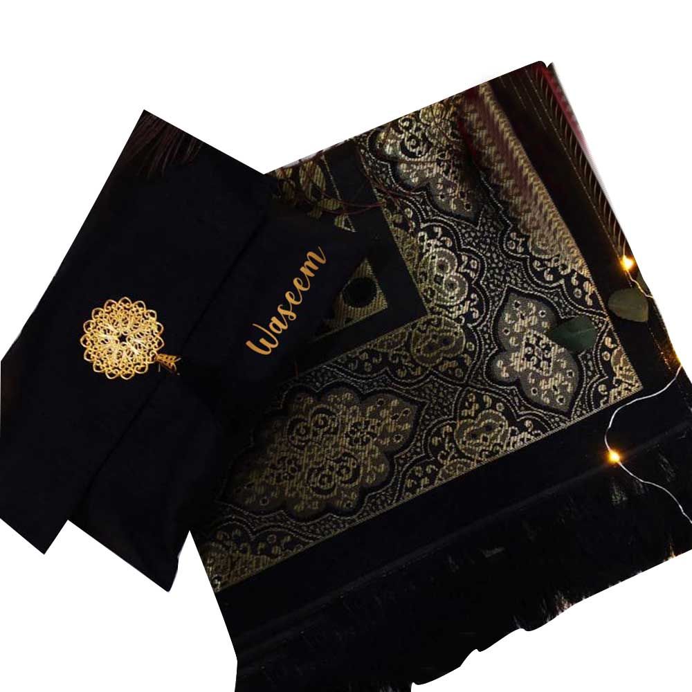 Zayoshe - Personalized Prayer Rug With Pouch - Black