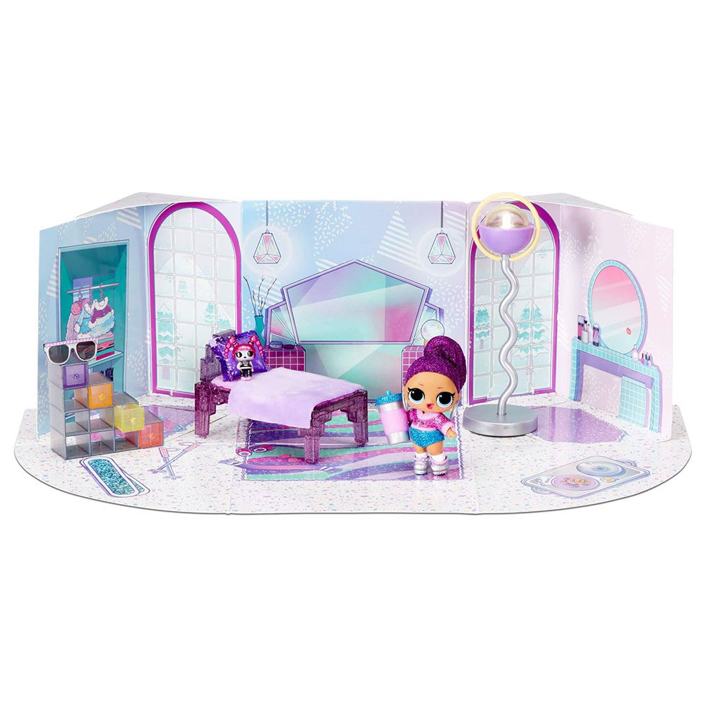 L.O.L. Surprise - Winter Chill Spaces Furniture w/ Bling Queen Doll