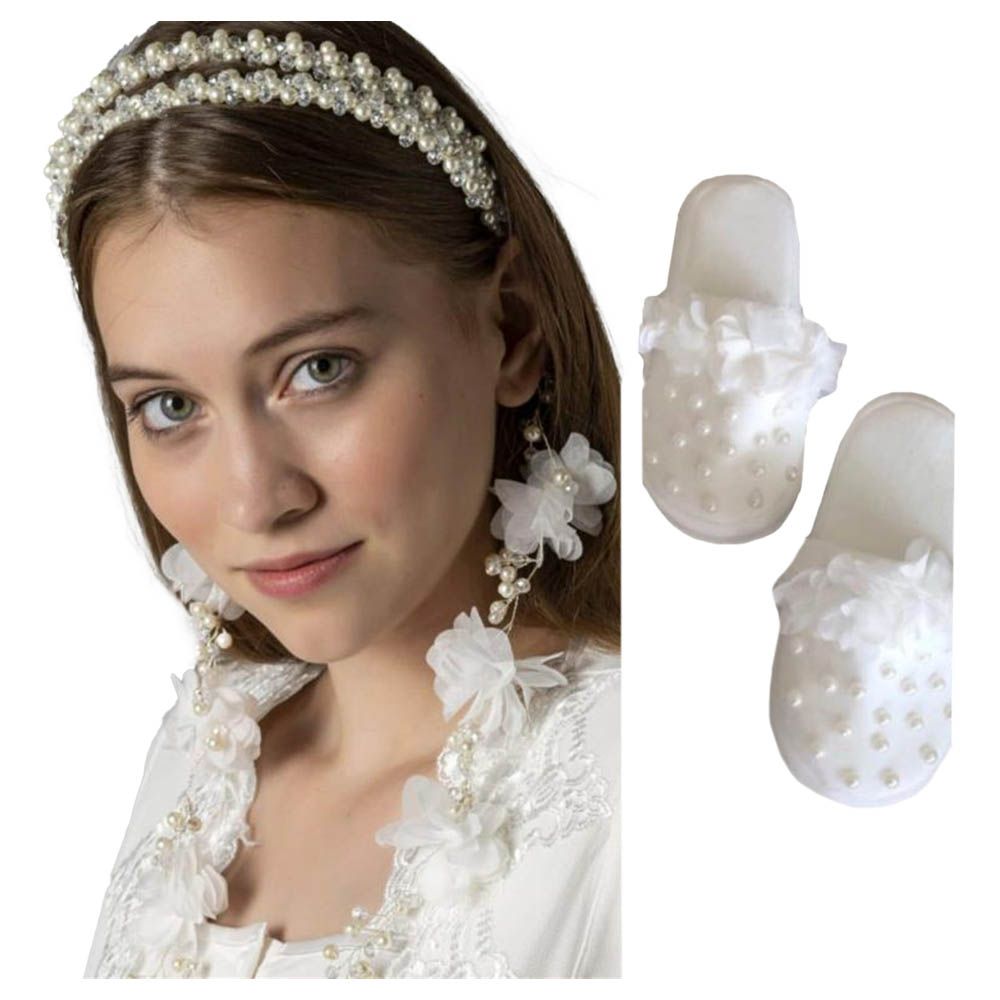 Mini Plum - Baby Shower Pearl Headband & Slippers - White