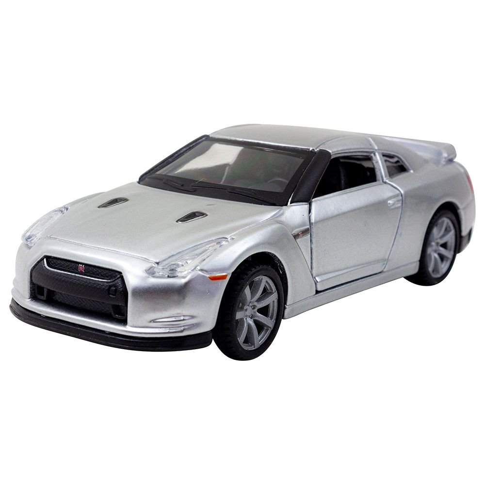 Nissan best sale gtr maisto