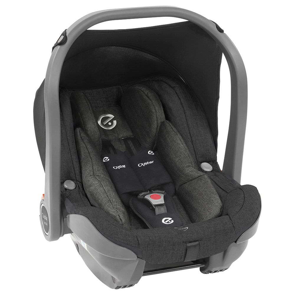 Oyster car 2025 seat isofix base