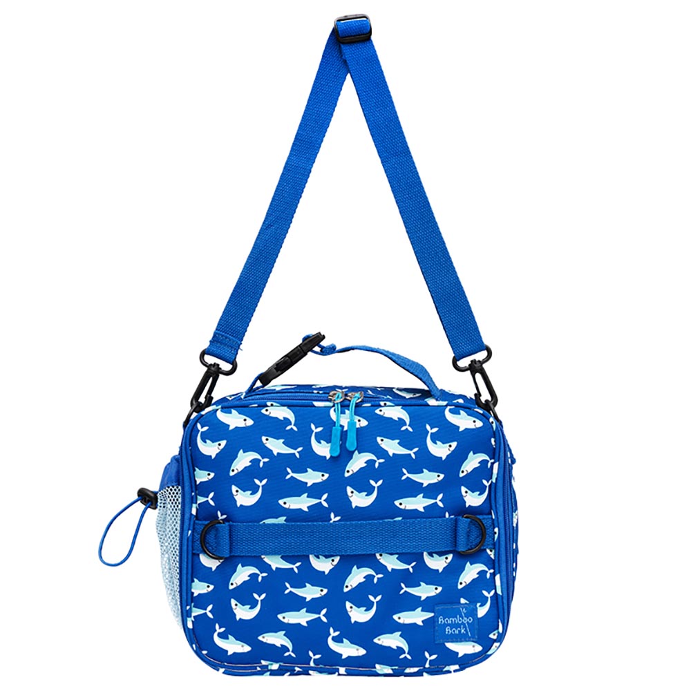 https://www.mumzworld.com/media/catalog/product/cache/8bf0fdee44d330ce9e3c910273b66bb2/b/a/babl-lb-055-bamboo-bark-sharks-print-insulated-lunch-bag-w-3-carrying-options-1689853956.jpg