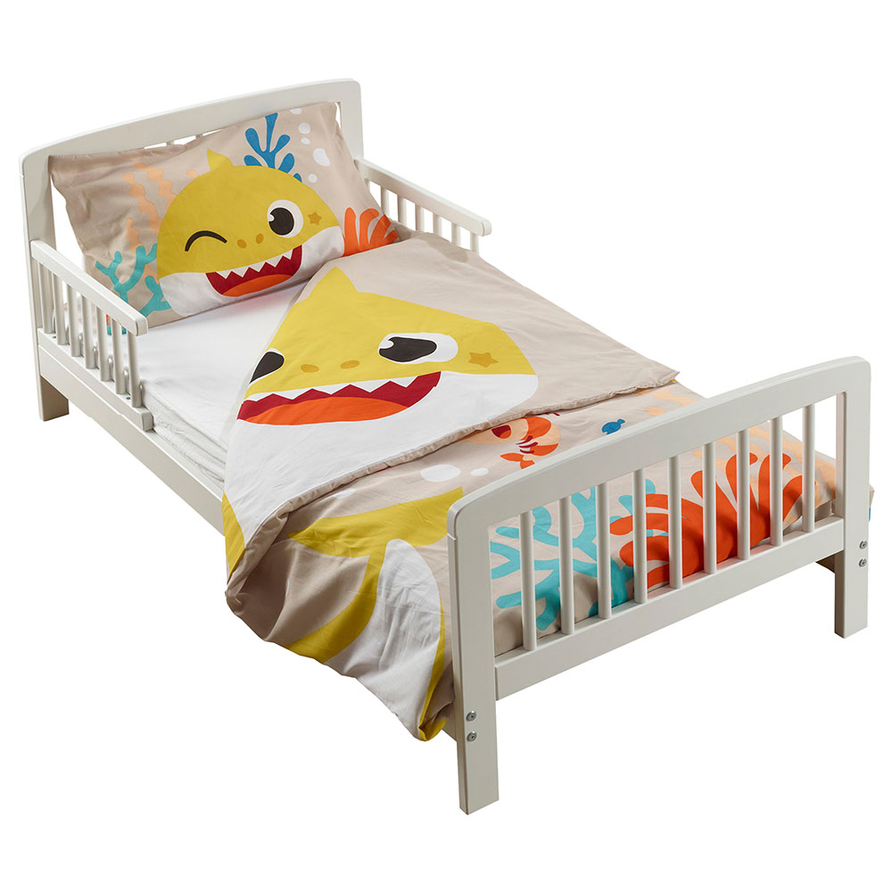 Kinder valley cot & mattress bundle sale