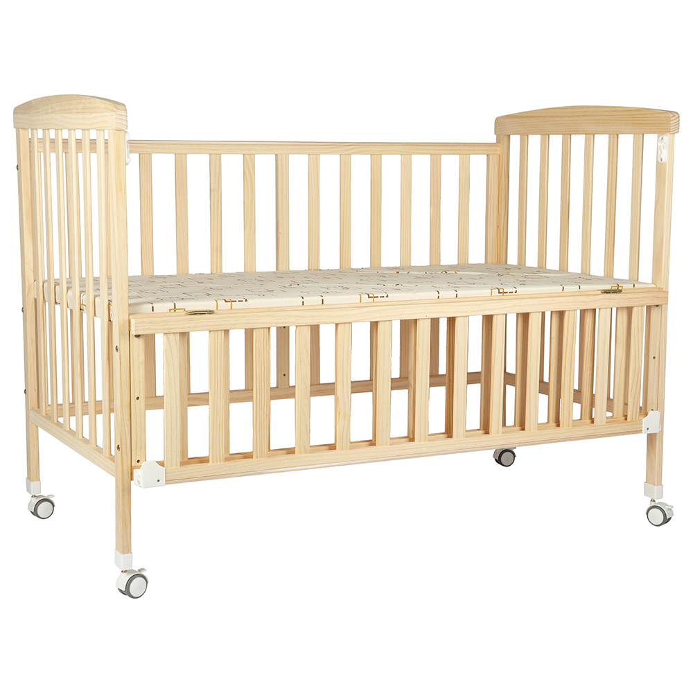 Mini crib shop natural wood