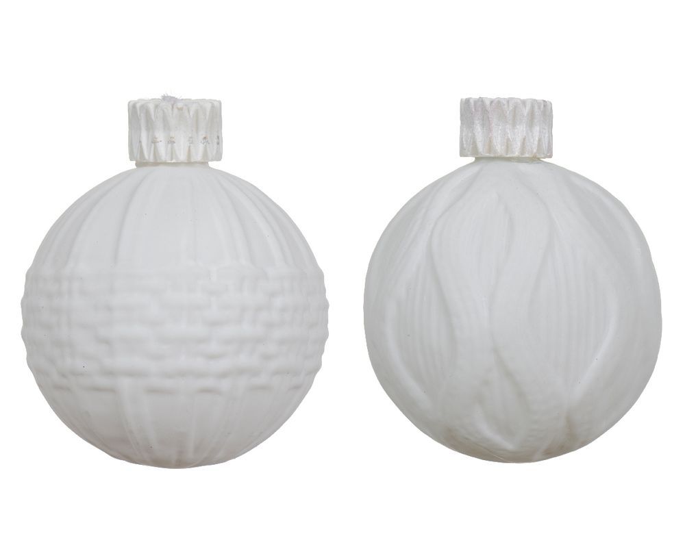 Kaemingk - Extra Matt Glass Bauble With Knit Pattern - Winter White - 8cm - Style May Vary - 1 Pc