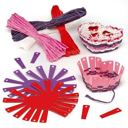 Baker Ross Heart Basket Weaving Kits (Pack of 4)