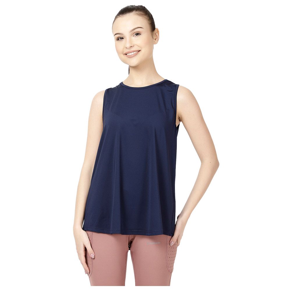 Studioactiv - Back Slit Tee - Navy