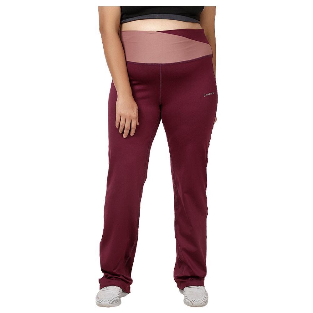 Studioactiv - Flow Straight Pants Curvy - Wine