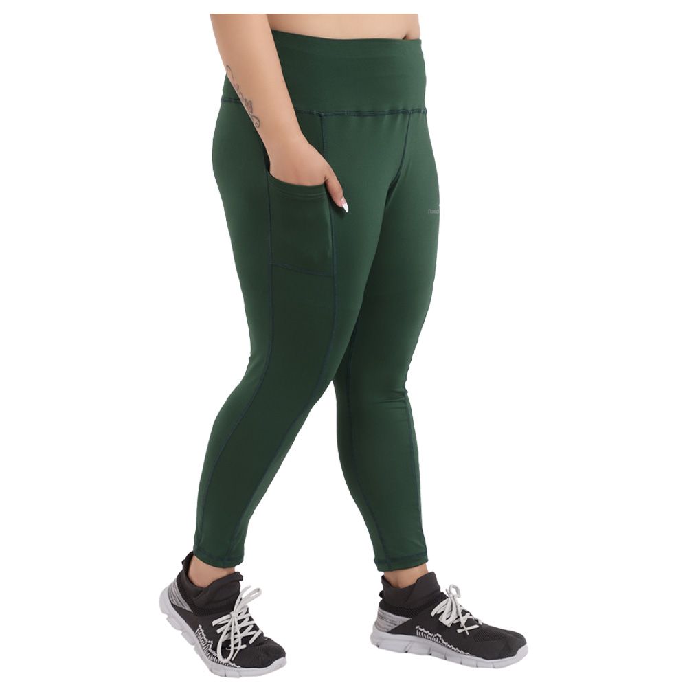 Studioactiv - Pace Leggings Curvy - Green