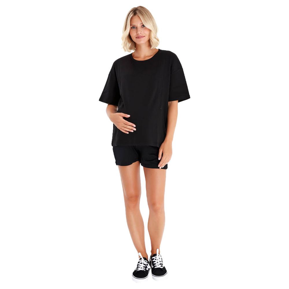 Accouchee - Anytime Anywhere Mom Friendly T-shirt - Black