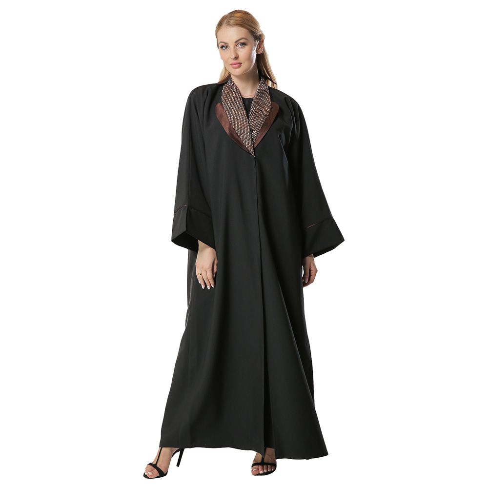 Moi Street - Black Abaya With Heart Shaped Collar