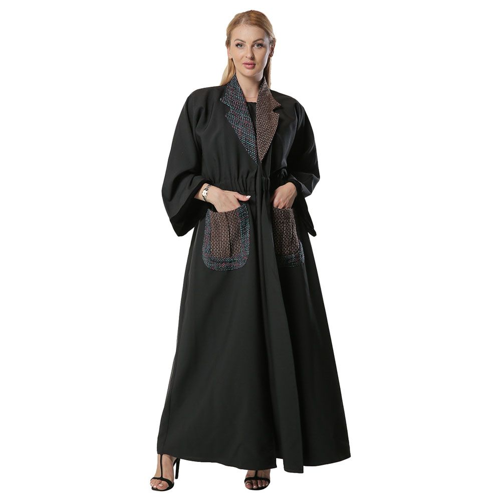 Moi Street - Black Abaya With Contrast Collar And Pockets