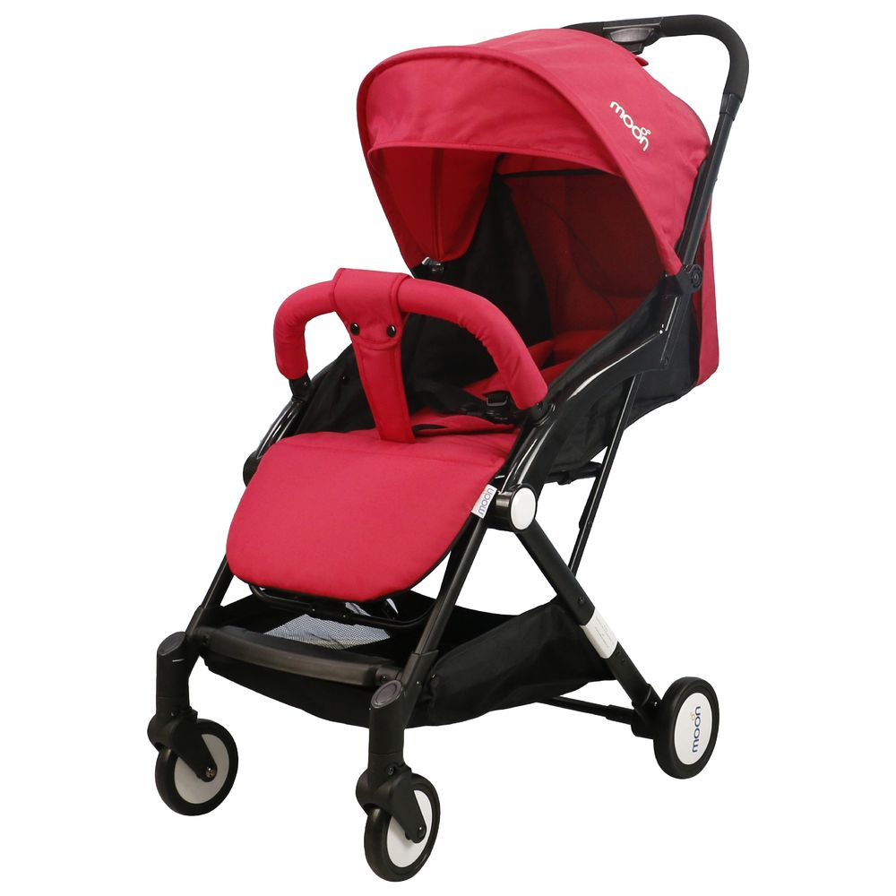 Moon Ritzi Travel Cabin Stroller upto 0 18kg Black Buy at Best Price from Mumzworld