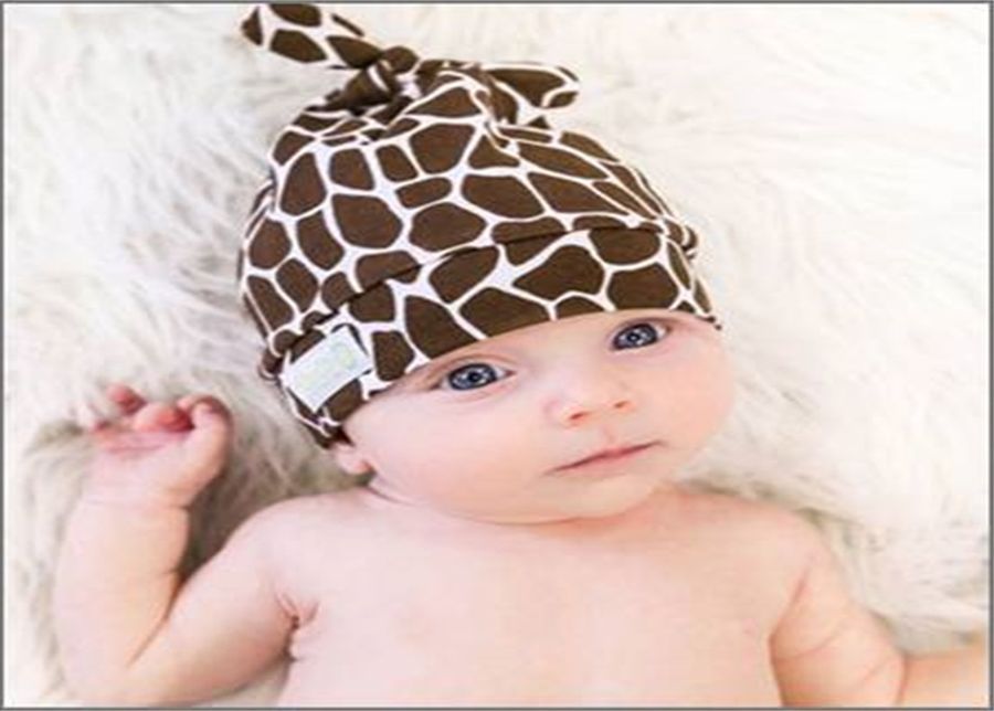 Woombie Double Knot Cotton Giraffe Hat - Brown